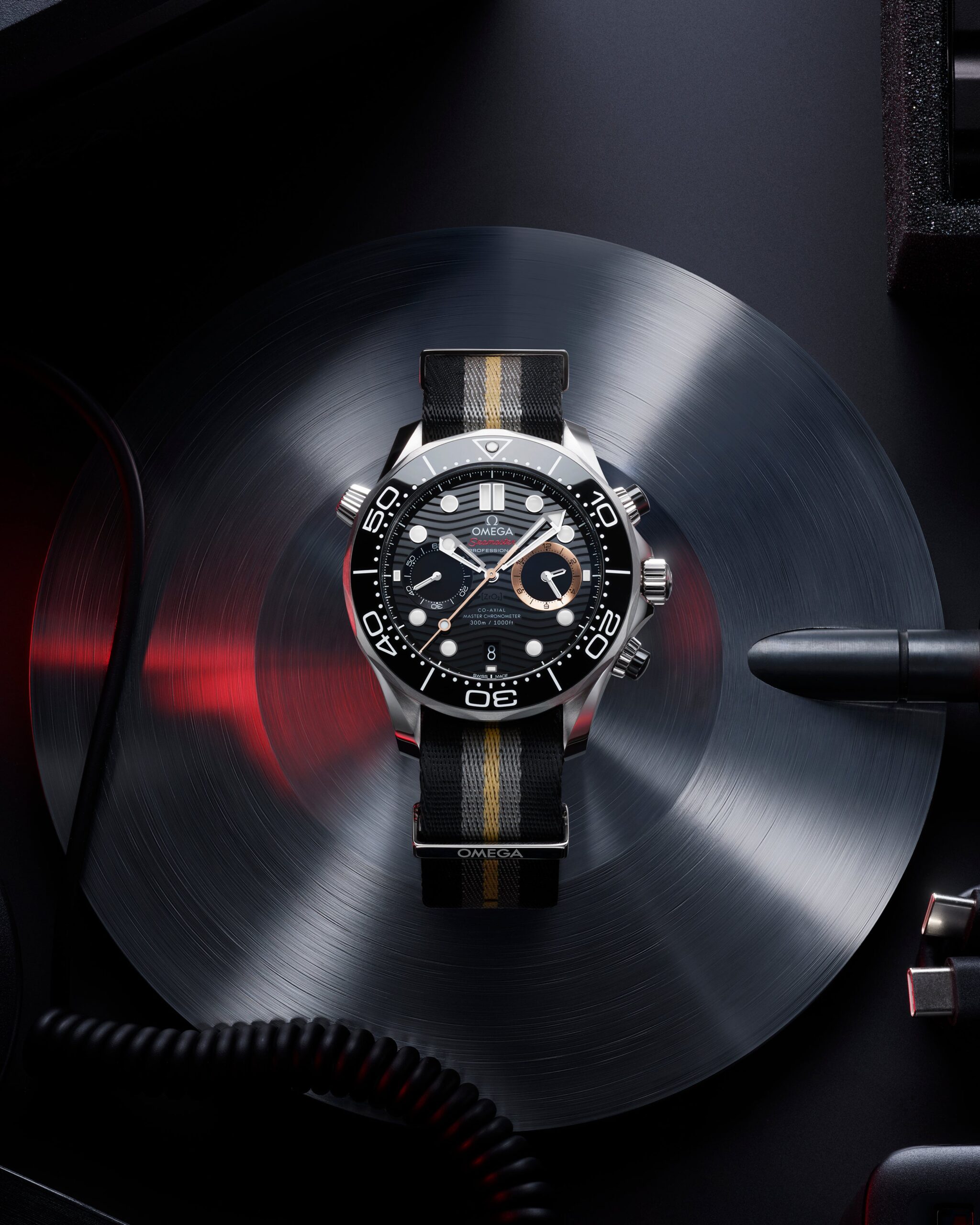 Seamaster Diver 300M Chronograph 007 First Light - Image 2